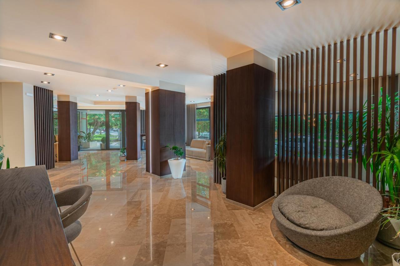 Hotel Osetia Garden Momchilgrad Dış mekan fotoğraf