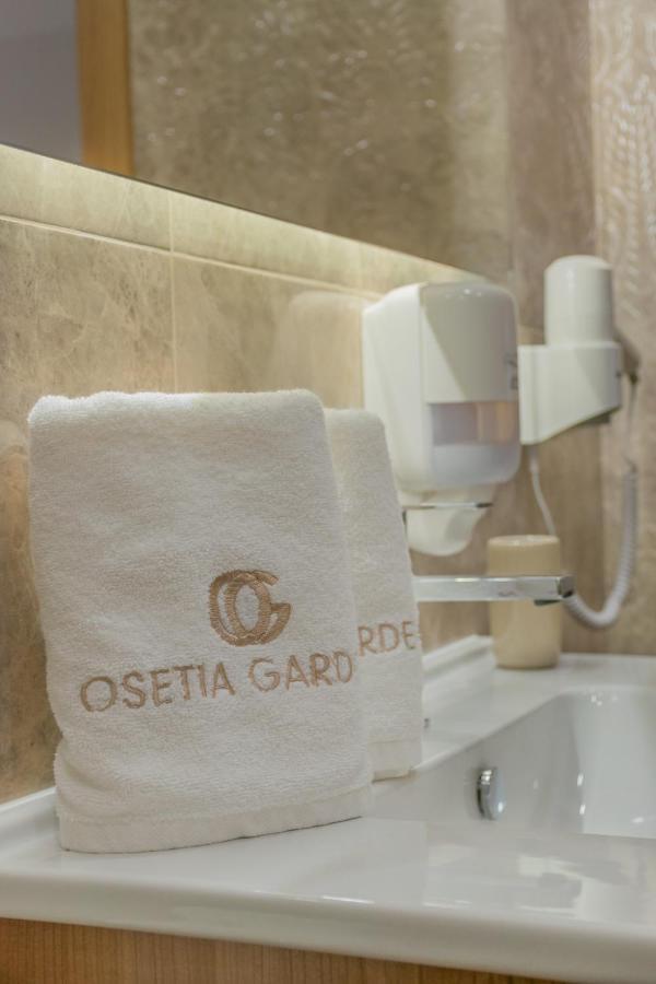 Hotel Osetia Garden Momchilgrad Dış mekan fotoğraf