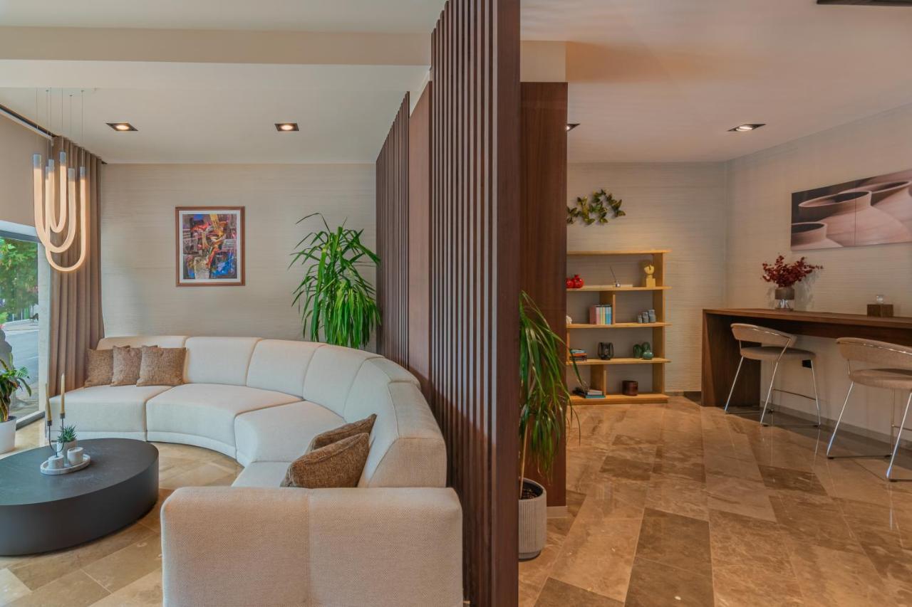 Hotel Osetia Garden Momchilgrad Dış mekan fotoğraf