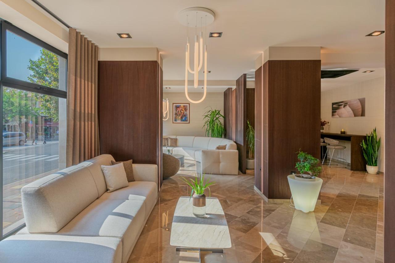 Hotel Osetia Garden Momchilgrad Dış mekan fotoğraf
