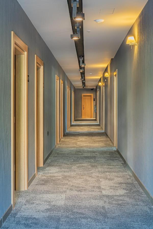 Hotel Osetia Garden Momchilgrad Dış mekan fotoğraf