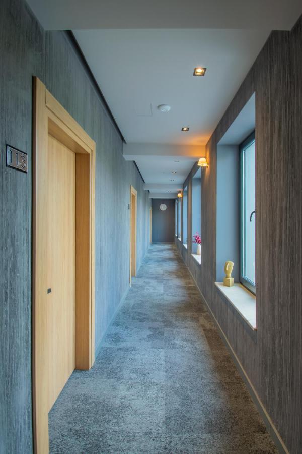 Hotel Osetia Garden Momchilgrad Dış mekan fotoğraf