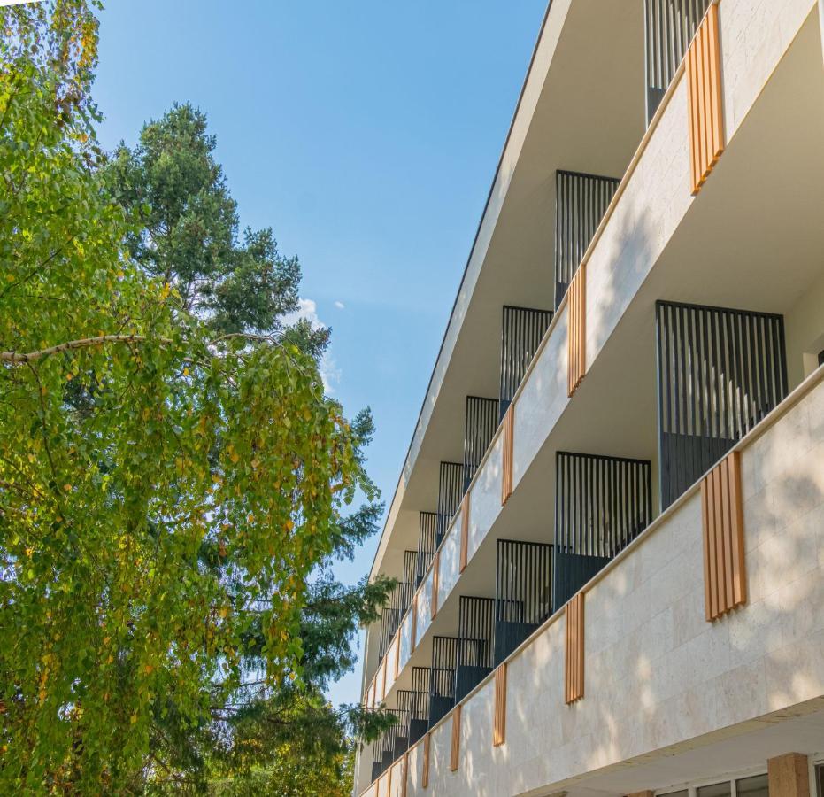 Hotel Osetia Garden Momchilgrad Dış mekan fotoğraf